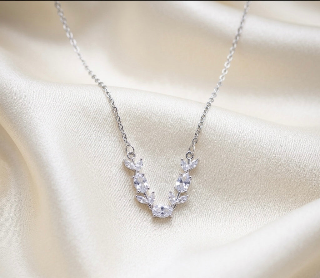 silver flower necklace